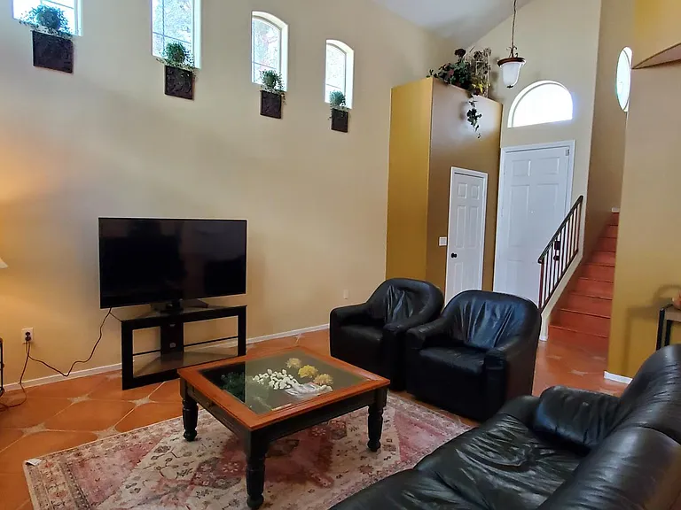 Villa Ariel Ln — Photo 11