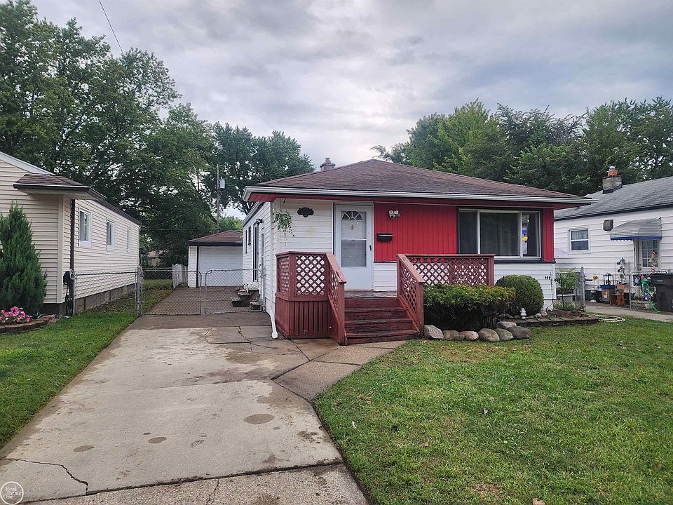 1st image of 23509 Elmira St