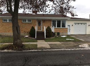 98 Somerville Ave, Tonawanda, NY 14150