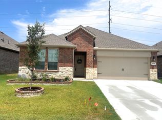 3038 Moccasin Ln, Aubrey, TX 76227