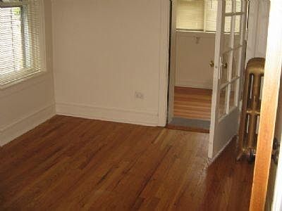 3rd image of 6841 S Dante Ave #2