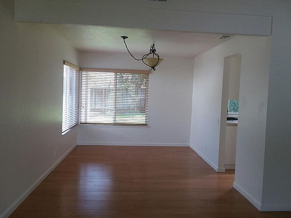 5th image of 4917 Avenida De Angelina