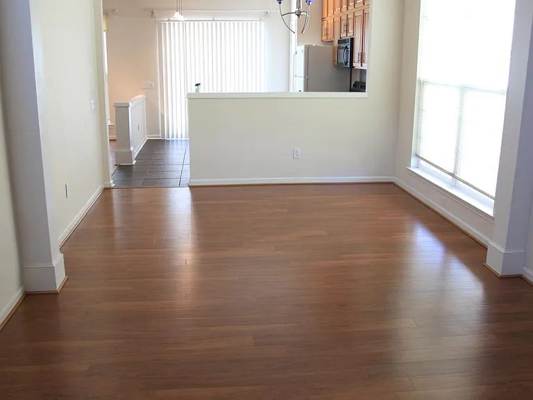 3538 Laurenhurst Ln — Photo 2