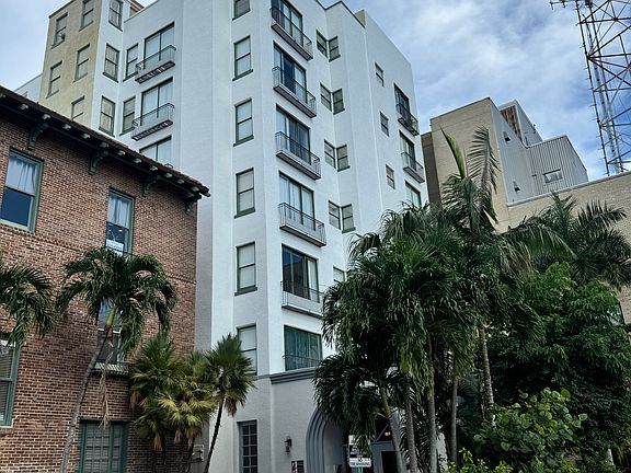 3rd image of 2310 1st St APT 404