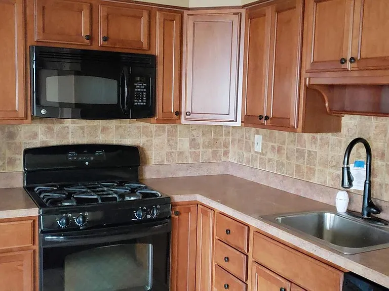 12214 Medford Rd — Photo 3