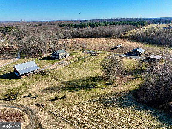 5th image of 240 Randalia Rd