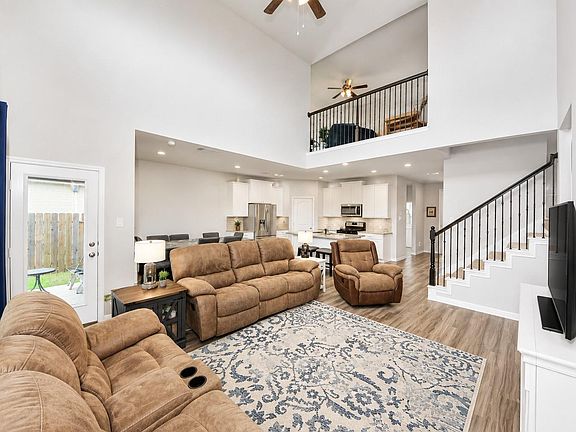 5th image of 16203 Neff Park Dr
