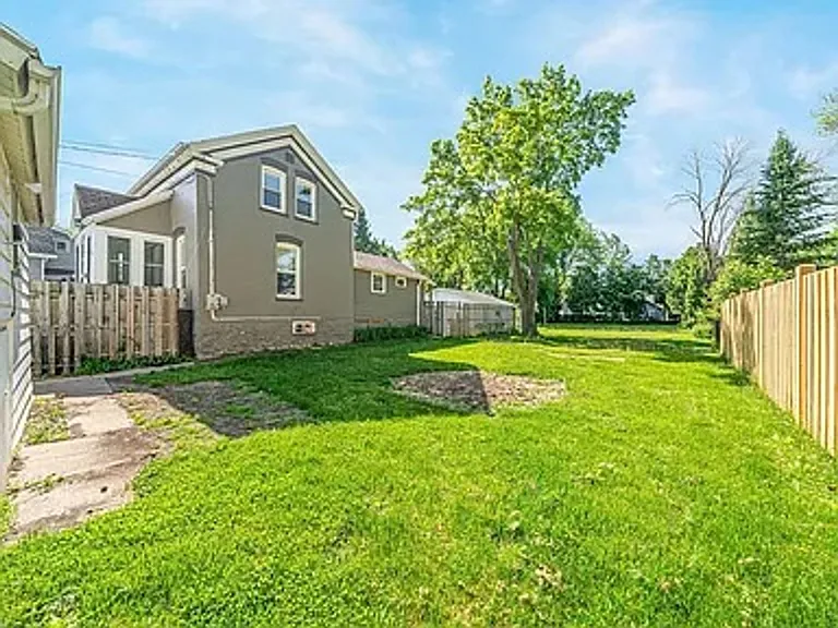 1319 Winnebago Ave — Photo 21