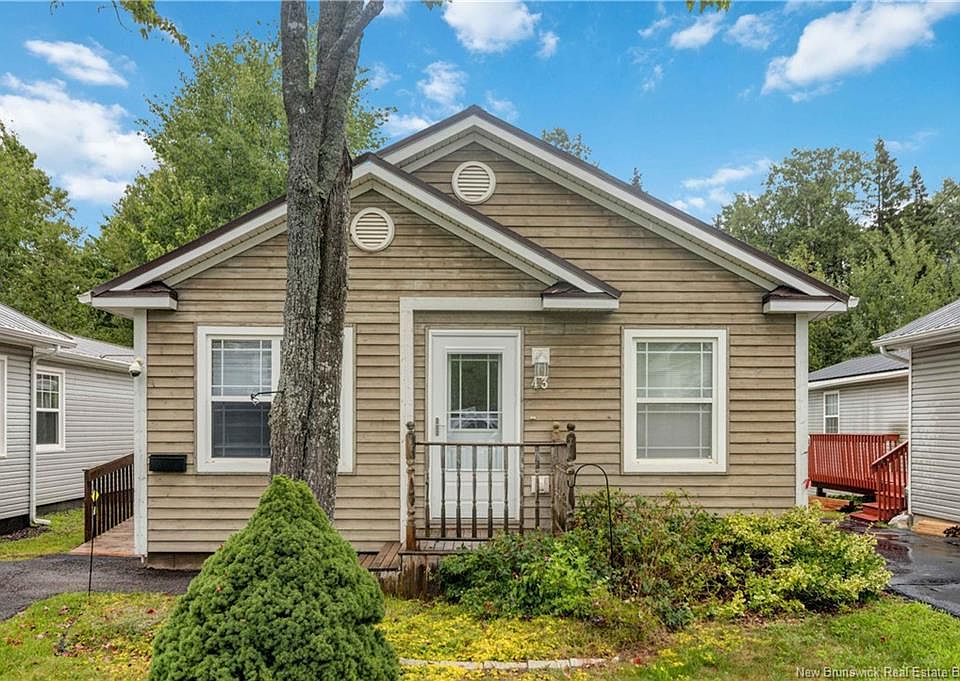 1st image of 43 Sequoia Dr