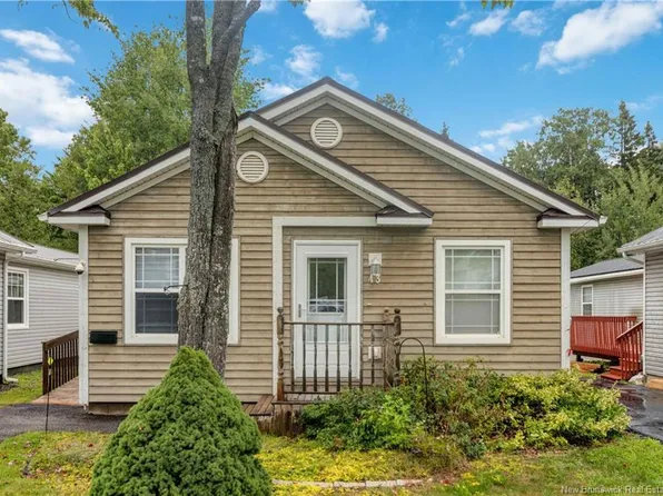 43 Sequoia Dr, Moncton, NB E1E 0A1