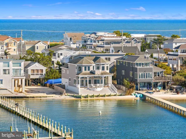 9 W Bergen Ave, Beach Haven, NJ 08008