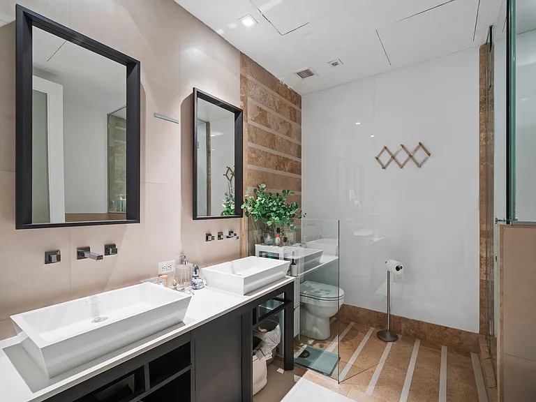 111 Fulton St #305 — Photo 7