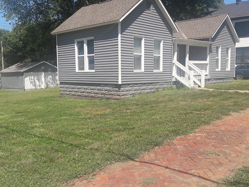 1st image of 210 W Piankishaw St