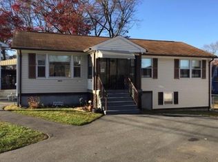 1780 Locust St, Fall River, MA 02723