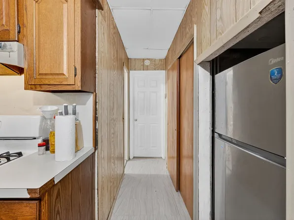 98 West 49th Street image 20 of 35