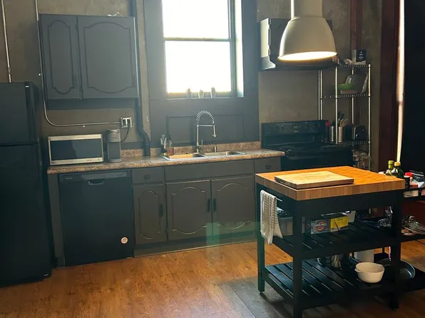 Tyler Street, 108-110 W Tyler St #201, Longview, TX 75601