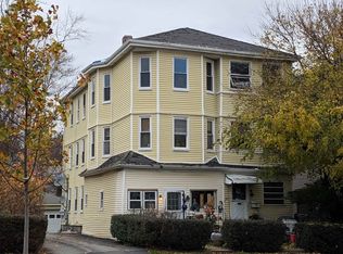 123 Hamilton St, Worcester, MA 01604