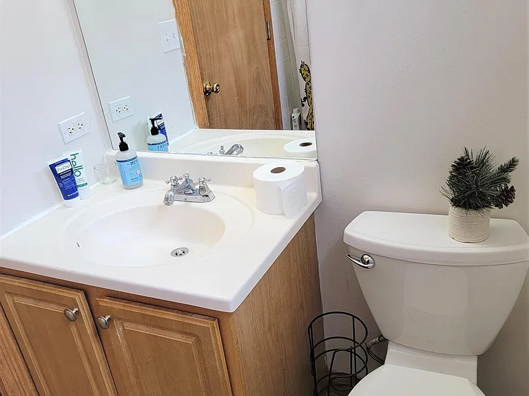 554 W 43rd St #2 — Photo 20