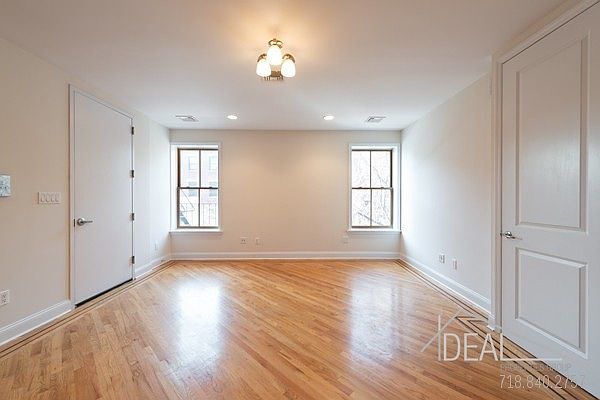 1st image of 73 Lafayette Ave #3