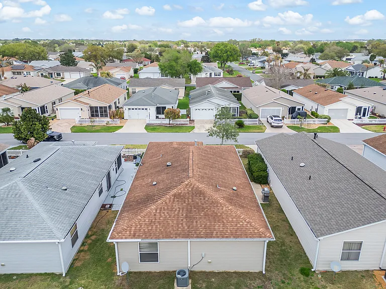 2454 Southern Oak St — Photo 32