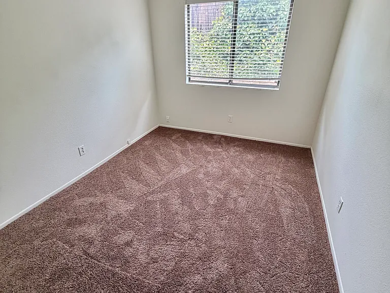 551 Sunrise Ter — Photo 8