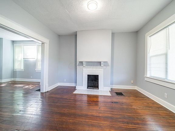 5th image of 482 Eldridge Ave