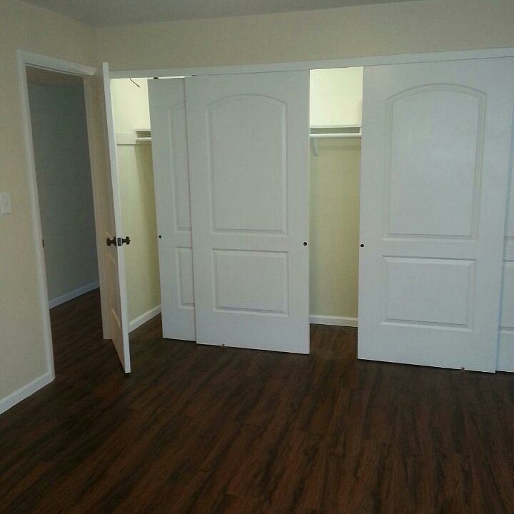1st image of 5544 W Diversey Ave APT 1