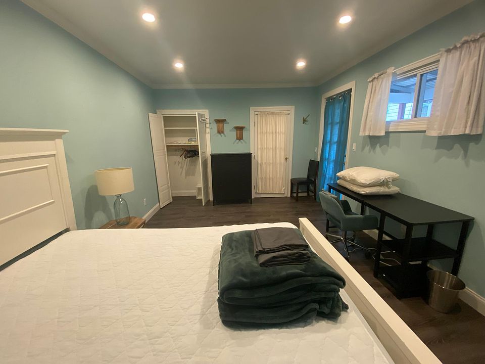 2nd image of 234 Glen Ave
