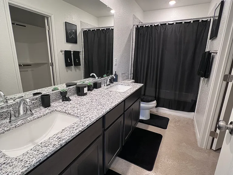 1313 Concord Dr #B — Photo 6