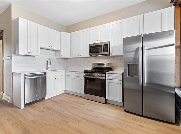 2nd image of 3751 N Clifton Ave #1