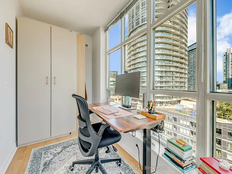 600 Queens Quay W #Penthouse 03 — Photo 18