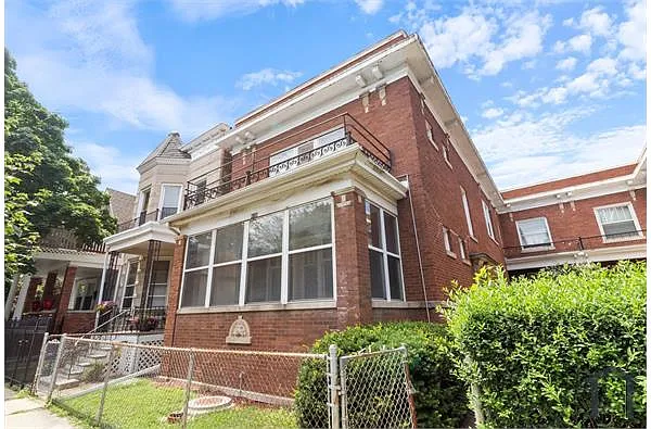 Building Photo - 4132 N Ashland Ave #1