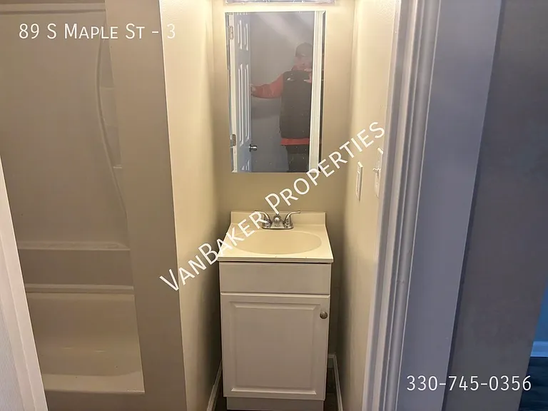 89 S Maple St #3 — Photo 5
