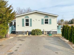 18 Holly Rd, West Creek, NJ 08092