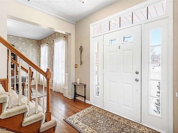 4th image of 7290 Bayberry Ct N