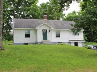 8 Bolton Rd, Clinton, MA 01510