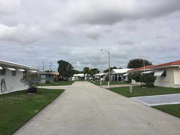 4th image of 5408 NW 51st Ave