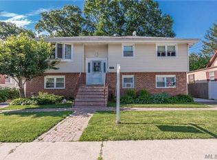 3518 Woodward Ave, Wantagh, NY 11793
