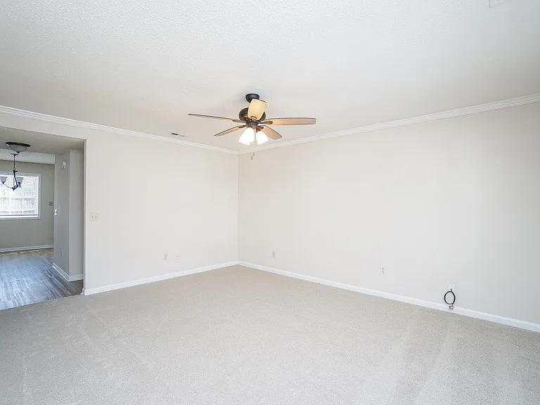 303 Waddell Rd — Photo 5