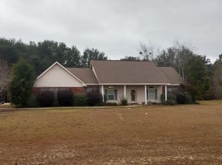 14305 Constitution Rd, Moss Point, MS 39562