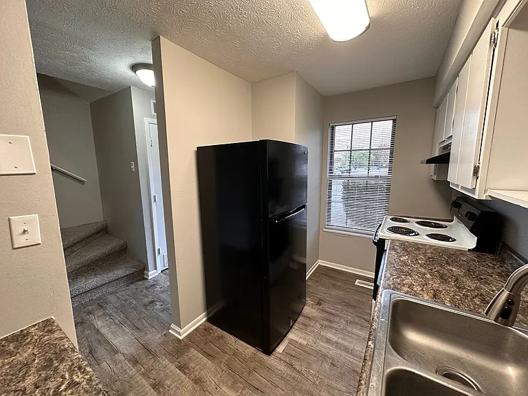 1636 Louisville Rd — Photo 27