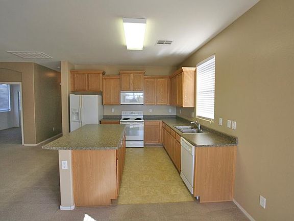 4th image of 15657 W Laurel Ln