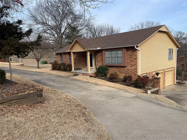 1511 Luker Ln, Sapulpa, OK 74066