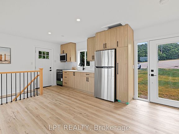 5th image of 47 Moon Point Dr