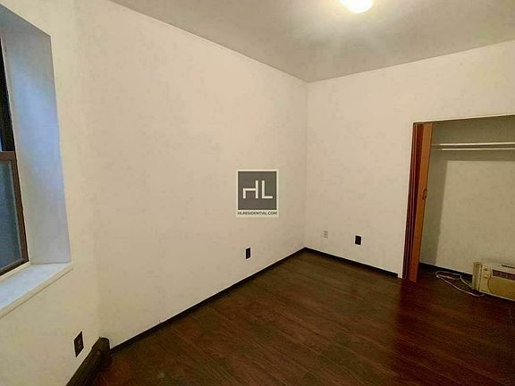5th image of 891 Pacific St APT 3R