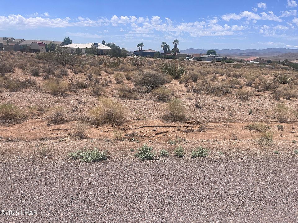 1st image of 9349 N Singletree Dr