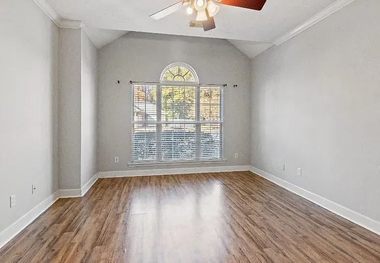 1803 Collier Way — Photo 4