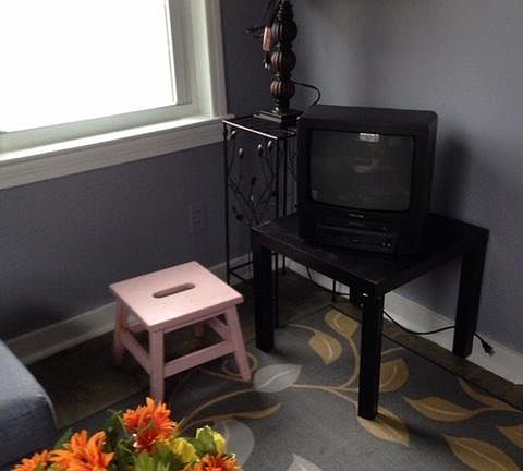 3rd image of 22 Fowler Ave Floor 2