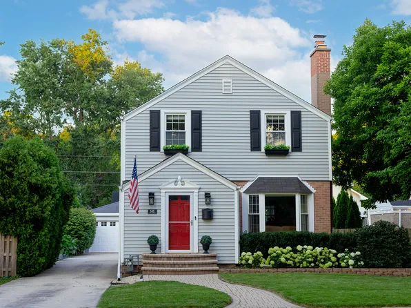 543 S Dunton Ave, Arlington Heights, IL 60005