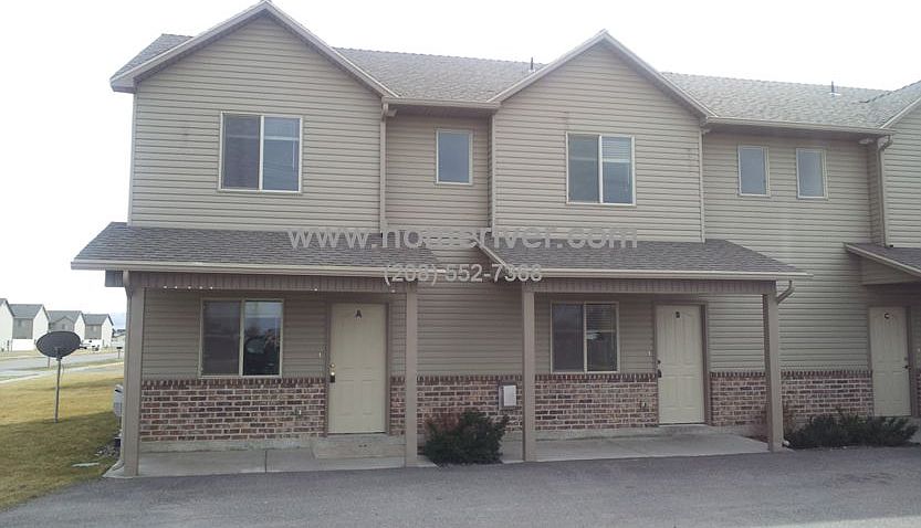 1st image of 1675 N Stevens Dr
